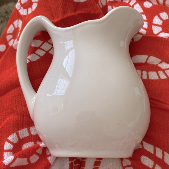 Vintage White creamer/jug. Made by Jackson China, Falls Creek,PA. In great shape - Picture 2 of 10